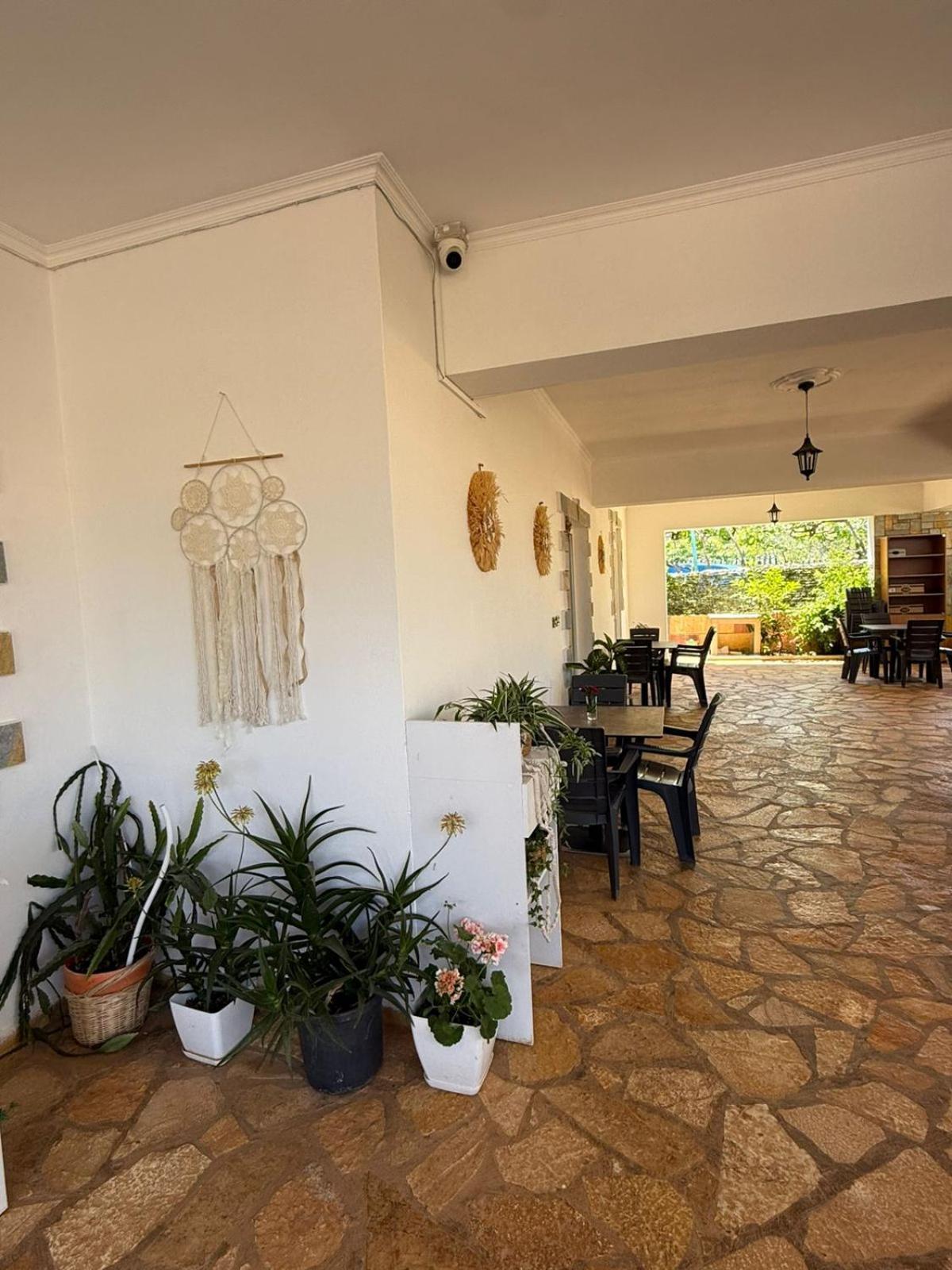 Hotel De Ksamil Kültér fotó